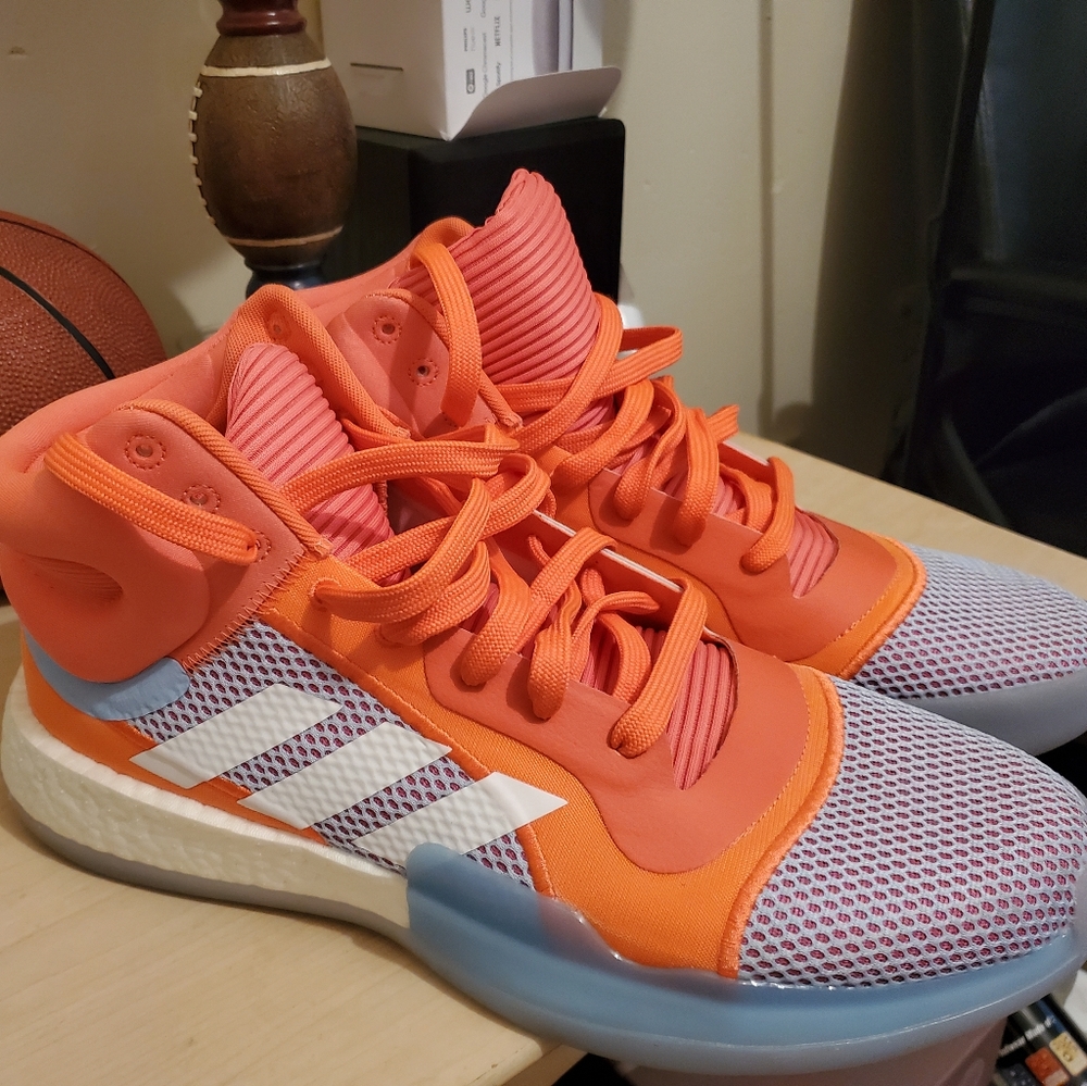 Men's Adidas Marquee Boost sz 13 1/2